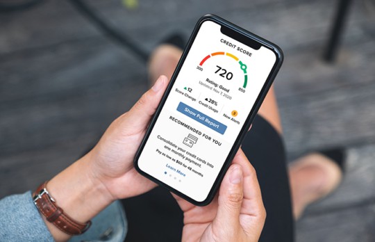 Vista móvil de puntaje crediticio y más