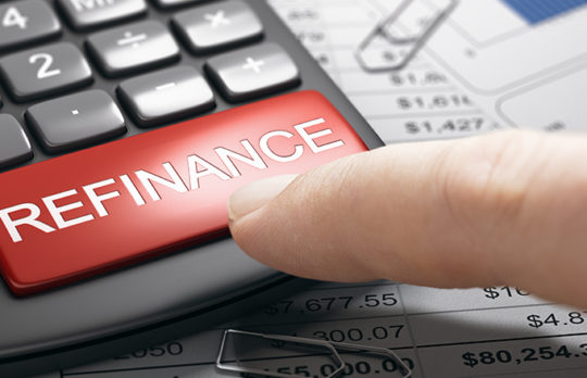 calculadora con botón de refinanciamiento