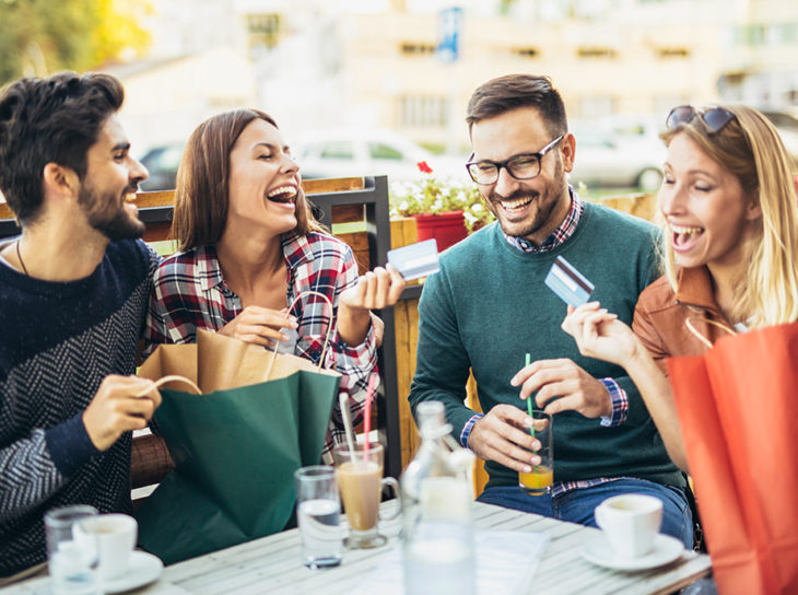 friends offering to pay for lunch